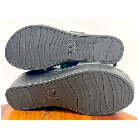 Vionic Lovell Wedge Platform Sandal Size 9 Black Leather Orthotic Comfort Buckle - Picture 13 of 13